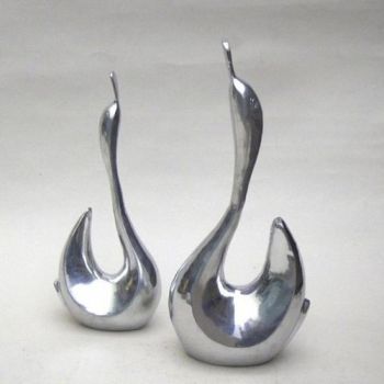 AL60046 - Aluminum Swans