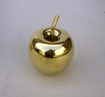 BR10873 - Brass Apple Paper Weight