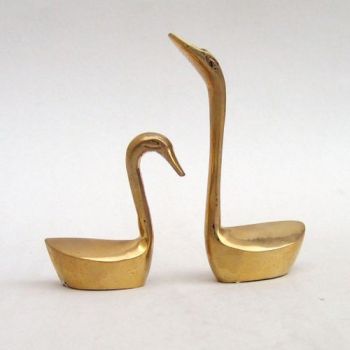 BR2051 - Brass Swan Pair