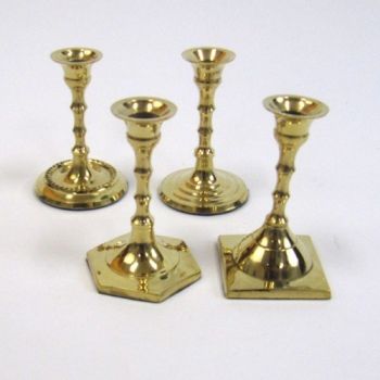 BR2211N - brass candle holder set