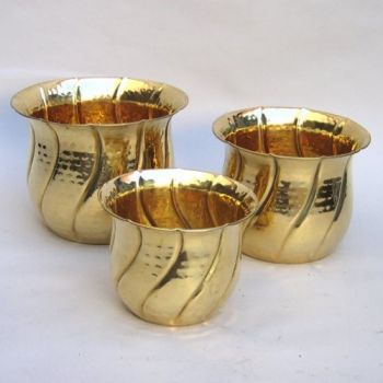 BR41258 - Brass Planter Set