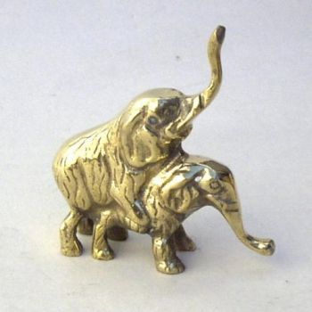 BR6226 - Friendly Elephants, Solid Brass