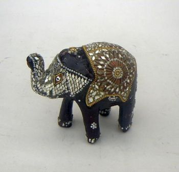 MR311 - Mirror Elephant