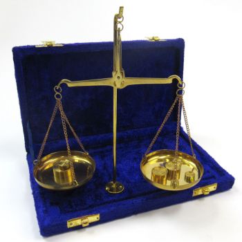 BR40931 - Solid Brass Scale Set in Velvet Box